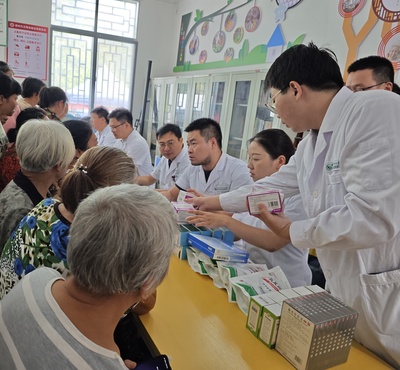 崇陽縣高枧鄉 醫療服務“零距離”，守護健康“不停步”